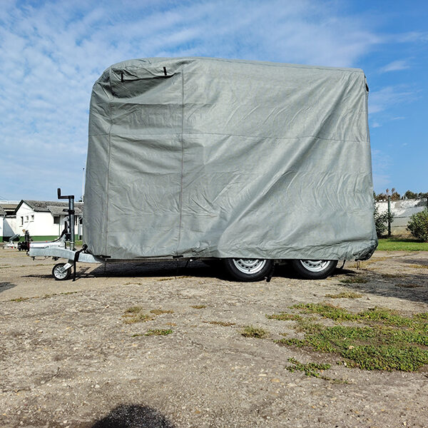 Védőhuzat lószállító pótkocsikhoz